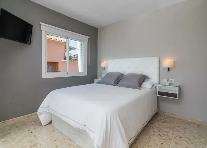 Carihuela Plaza Turisticos Apartamento *